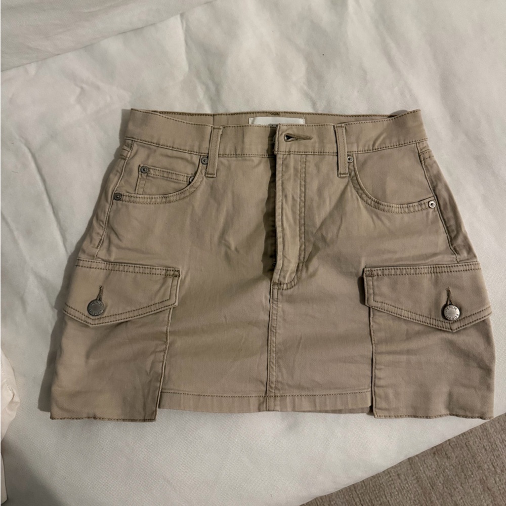 Aritzia denim forum cargo skirt